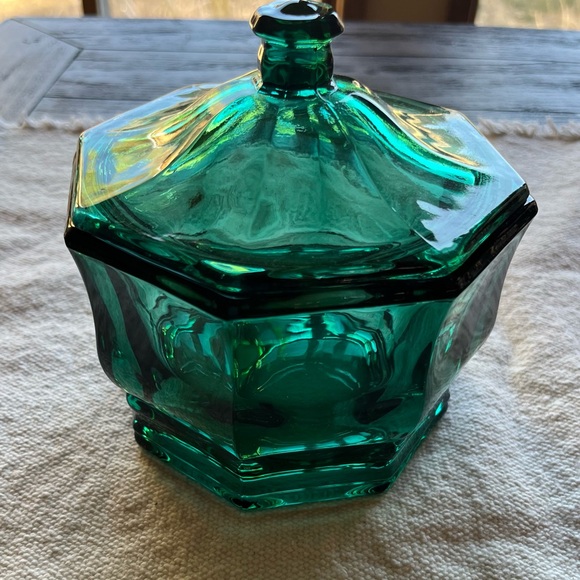 Vintage Indiana Glass GREEN CONCORD Octagon Candy Dish With Lid - Picture 5 of 7